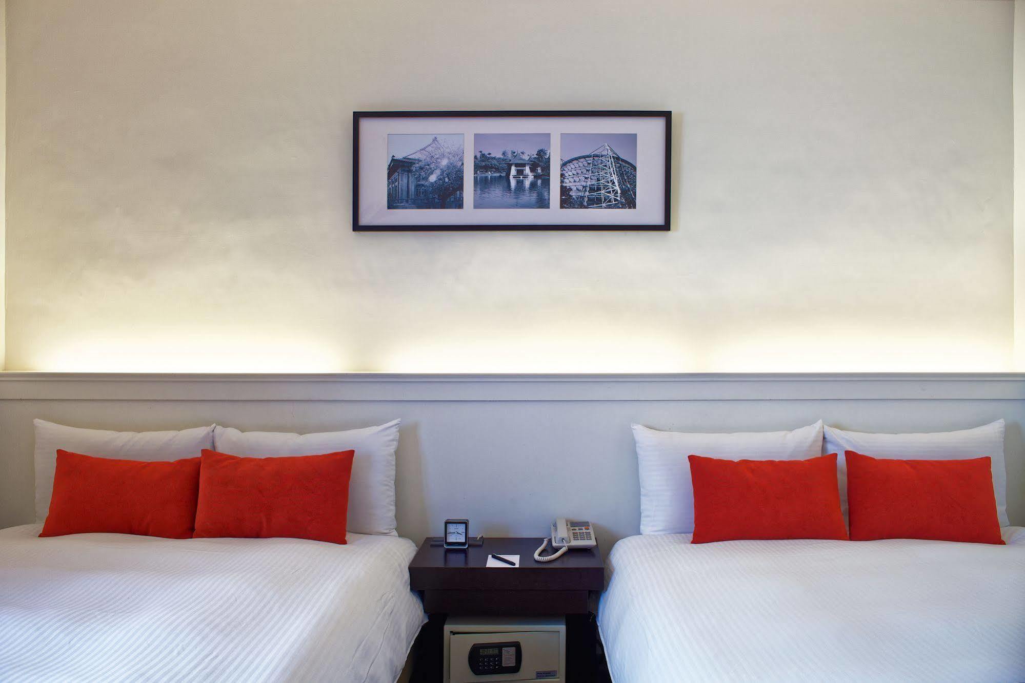 53 Hotel Тайчжун Экстерьер фото